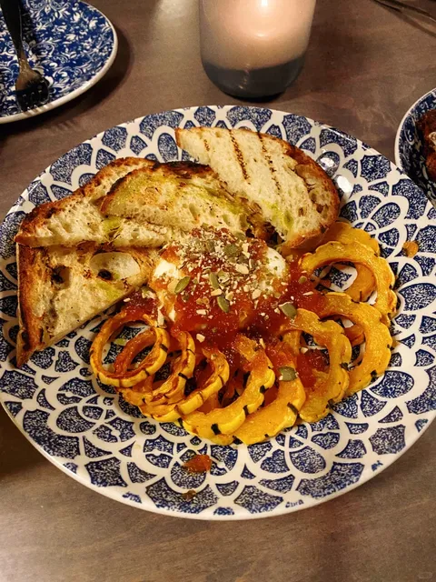 New American Restaurant in Greater Seattle - Salt and Iron