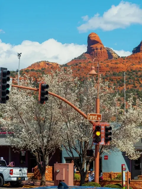 Sedona's Energy Vortexes Are REAL! Escaping 45°C Heat! 🌞➡️🏜️