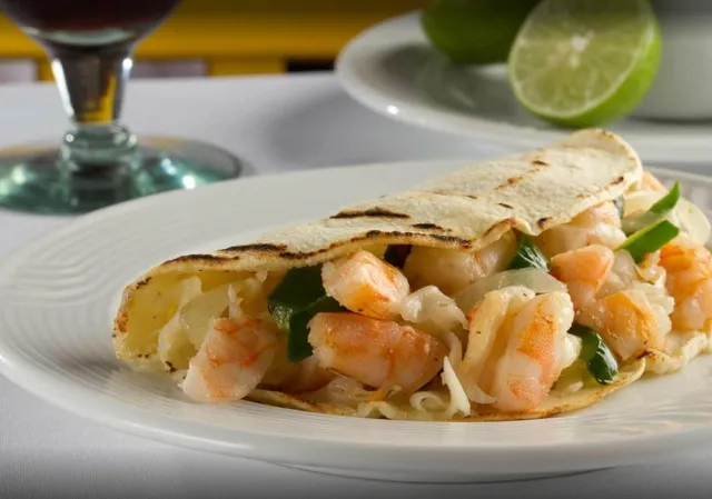 Los Arcos: The Perfect Seafood Dining Experience