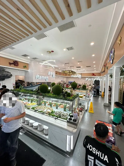 Boston’s Boar Escape & Culinary Gems 🏝🌞