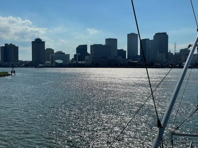 🏙️ Prime Location in Downtown New Orleans!