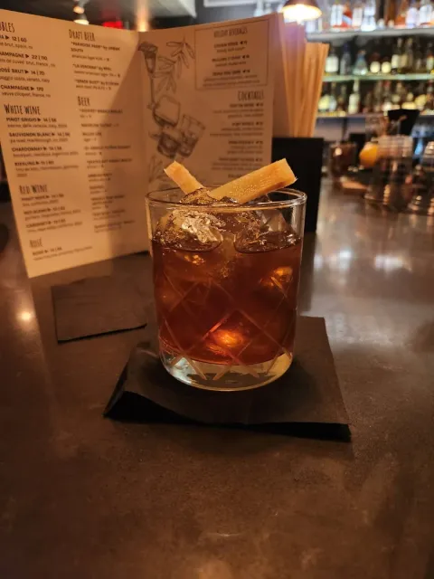 Hot Tin is not just a spot — it's a whole vibe! 🍸✨