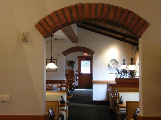 Shout-out to This Olive Garden in Boston! 🍝