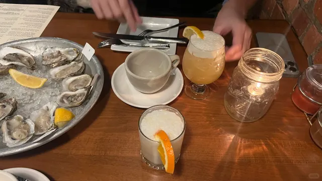🇺🇸 Rochester Hidden Gem | Lento Restaurant – $1 Oyster Tuesdays! 🦪