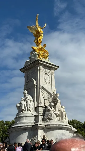 🌂 A Beautiful & Unforgettable Time in London! 🌂