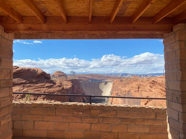 Save Half a Bottle of Sunscreen | The Best Itinerary for Page’s Top At