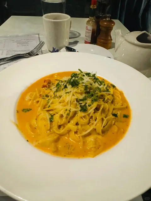 DC Solo Dining｜Hank’s Oyster Bar 🦪🍝