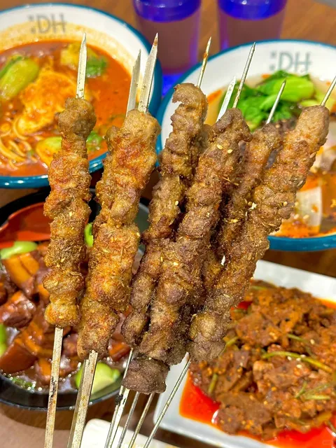 🔥 Accidentally Found a Gem in LIC! 🍜 Worker & Student Heaven 💰