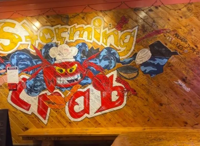 Storming Crab 🦀🍤 | A Hands-On, Flavor-Packed Seafood Experience