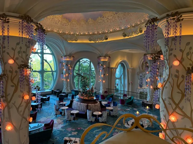 Review of Tokyo DisneySea Fantasy Springs Hotel (1)🏰✨