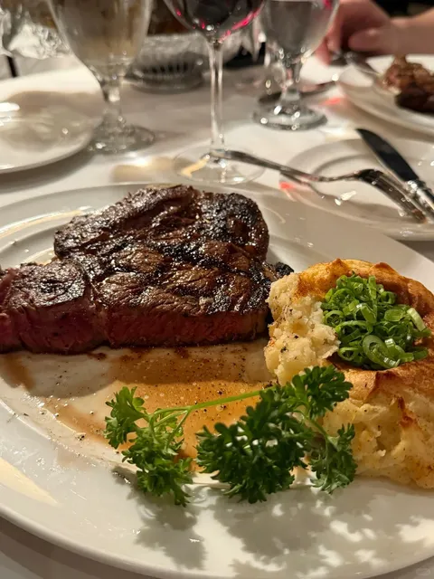 🇨🇦Calgary My All-Time Favorite Steakhouse I Keep Coming Back To  🥩