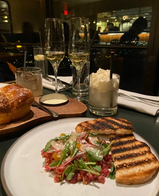 🍷 Detroit | The best places to date Highlands🌇