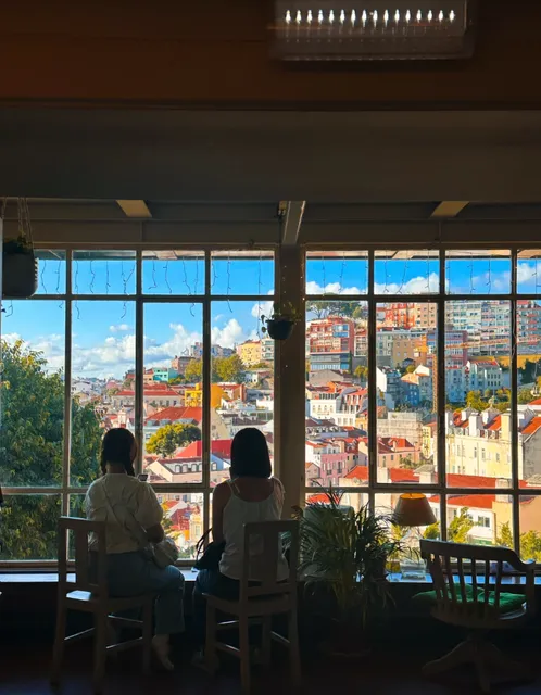 The Most Beautiful Café in Lisbon!!