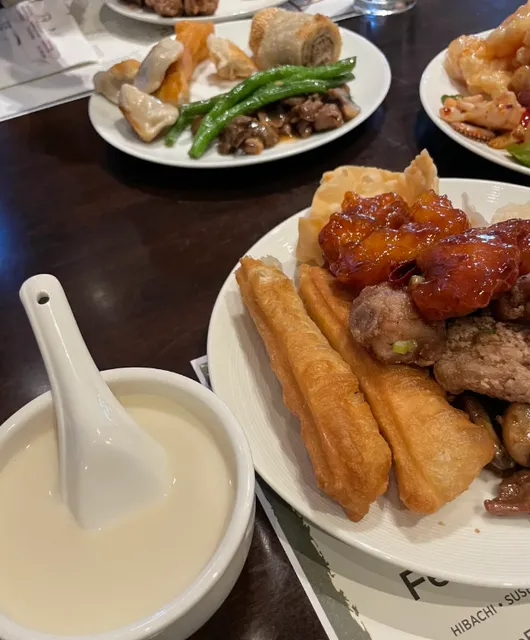 Boston Weekend | This buffet is only available on weekends!