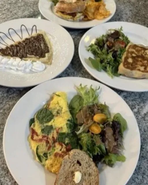  A Charming Neighborhood Nook for Mediterranean Flavors