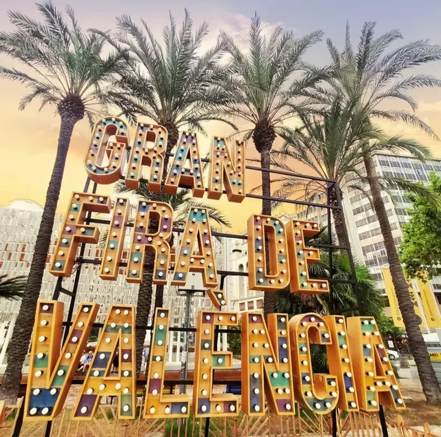 🎉 ¡La Fira de Julio 2025 en Valencia ya está aquí! 🎡