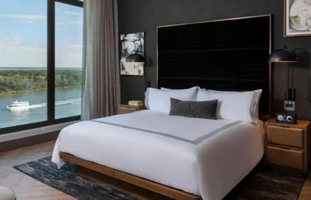 🏨 Thompson Savannah | A Riverfront Oasis of Modern Luxury