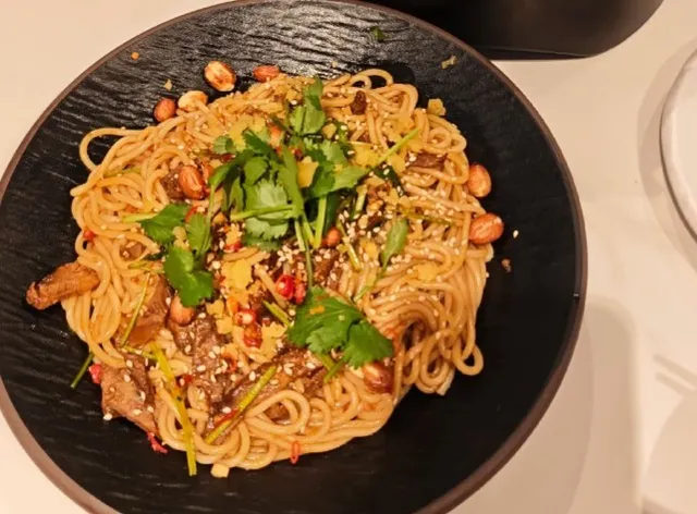 🍜 Yummy Rice Noodle 