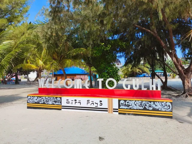 🌴 Maldives Budget Travel Guide: Simple Hacks!