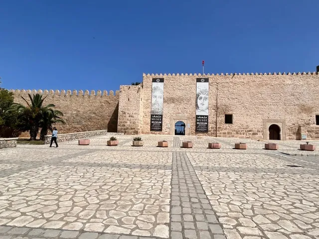  A Timeless Arab-Islamic Medieval Port City 🏰🌊📸（1）