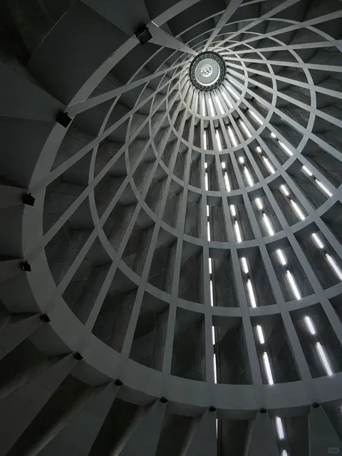 🇮🇹 Sicily's "Alien Cathedral"｜Sanctuary of Madonna delle Lacrime