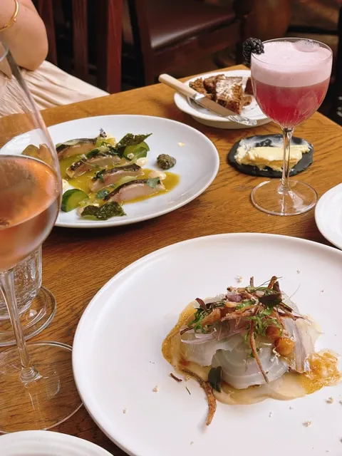 🌿 London’s Michelin-Starred Pub | A Venison Lover’s Dream! 🦌✨  