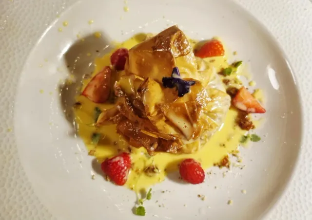 Absolutely Amazing in Every Way! 🌟👑🍽️