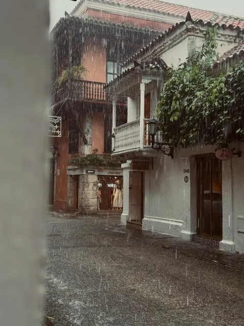 Cartagena in the Rain: A Moody Love Letter 🌧️📖