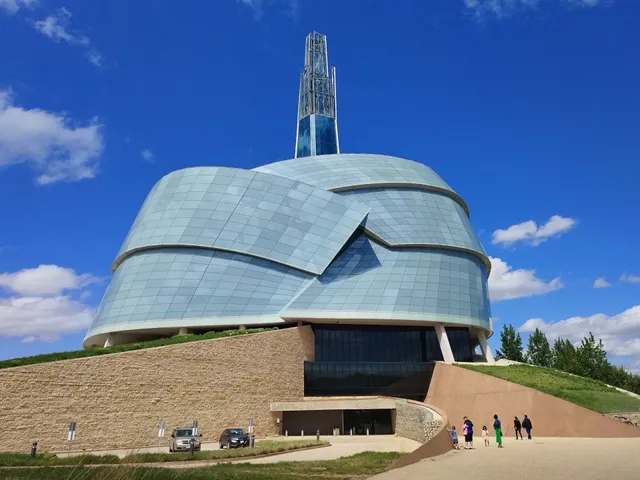 🇨🇦 Where to Go This Weekend | 2-Day Trip to Winnipeg