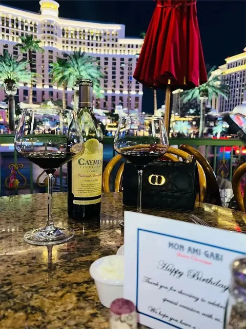 Las Vegas French Restaurant Worth the Wait! 🗼