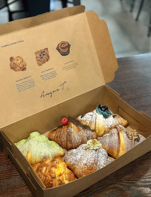 ​​🥐 Vancouver Croissant Guide: Angus T Bakery's Flaky Perfection!​​