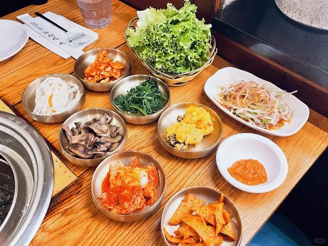 Fort Lee Charcoal BBQ 🥩 | Ultimate Korean Feast After Skiing!