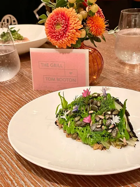 ​​🇬🇧 Eating Some Actually Beautiful British Food in London​​ ✨