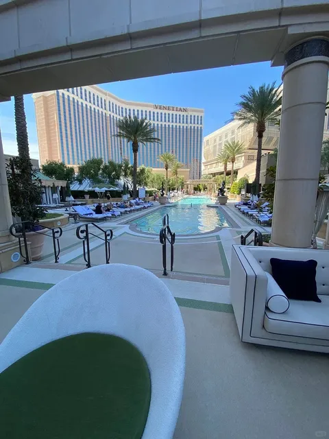 My Las Vegas Money-Saving Secret: Staying at This Hotel!