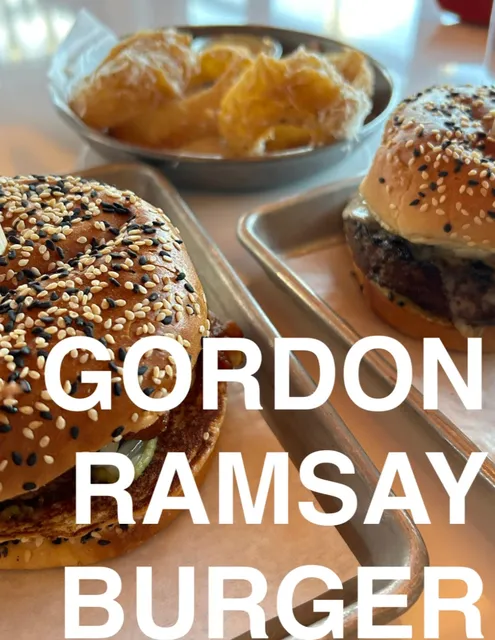 Boston Food Adventure | GORDON RAMSAY BURGER 🍔