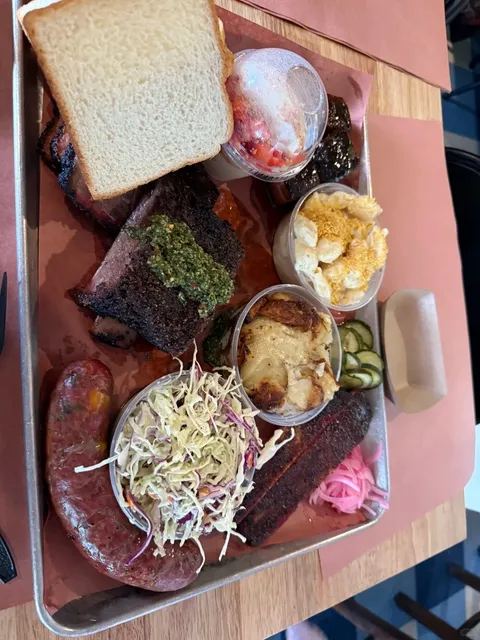 Interstellar BBQ: A Michelin-Starred Texas Experience! 🌟🍖