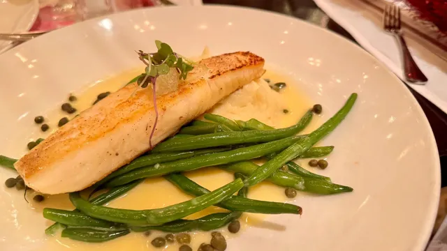 Atl | A French Bistro That Charms the Palate 🍷🇫🇷