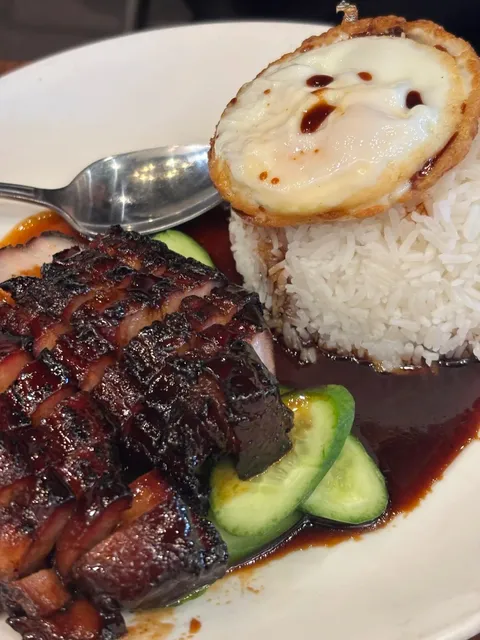 LA Malaysian Gem – Ipoh Kopitiam’s Black Gold Char Siu Rice! 🇲🇾✨