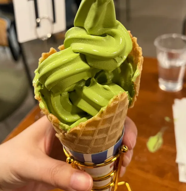 Vegas 🍵 I'm Completely Obsessed with This Matcha Ice Cream!