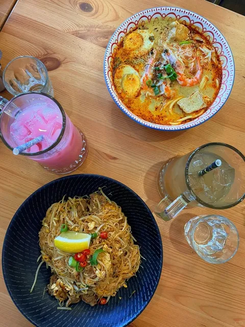 The Singaporean restaurant Singa Pura