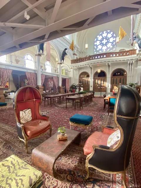 🌟 Must-Visit FREE Art Gallery/Church in SF! 🌟