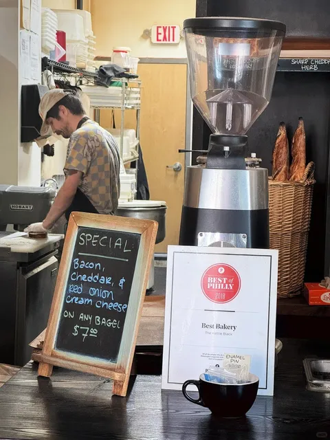 Philadelphia 🇺🇸 / Should Be Global / The Greatest Bagel