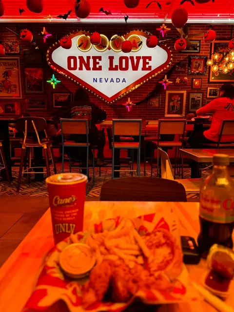 🎲 One Night in Sin City: My Las Vegas Adventure