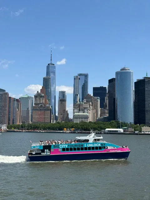 New York | Seeing the Statue of Liberty for Free 🚢