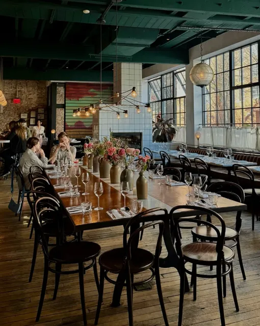 A date at a Boston restaurant in a French garden 🥂