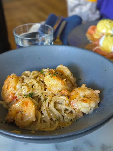 Savoring the Ultimate 🍝 Shrimp Pasta in Soho 