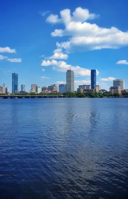 A Fantastic Spot to Enjoy Boston's Skyline! 🌆