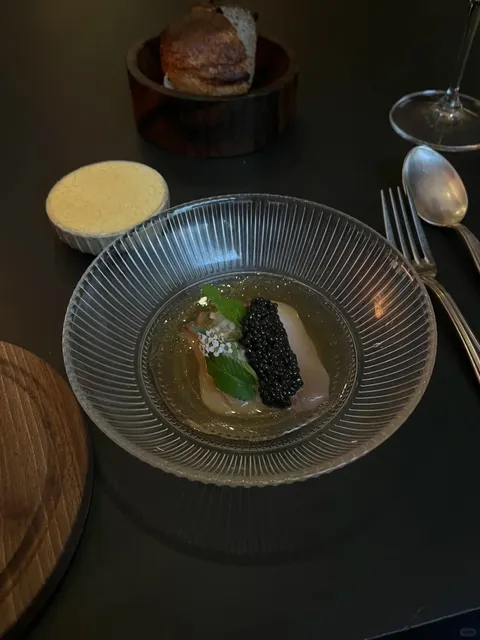 Pretty meals are still best enjoyed in France... 🇫🇷