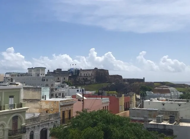 Beautiful hotel with an excellent location.