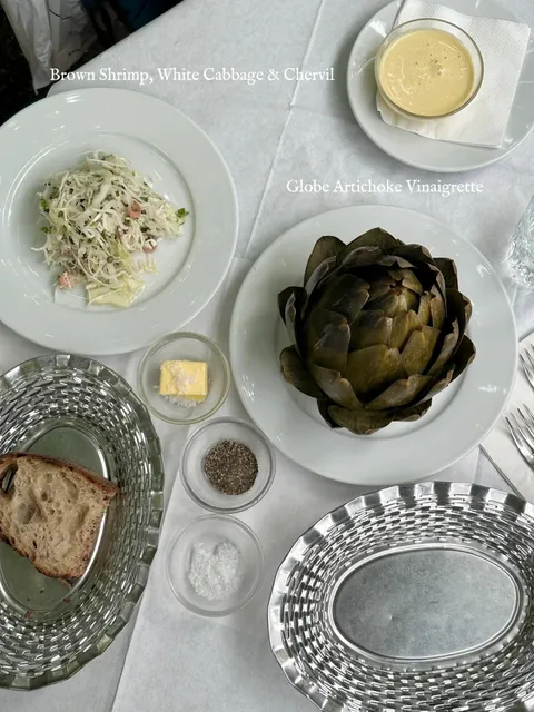 London | Courtyard Restaurant in an Abandoned School 🏫🍽️